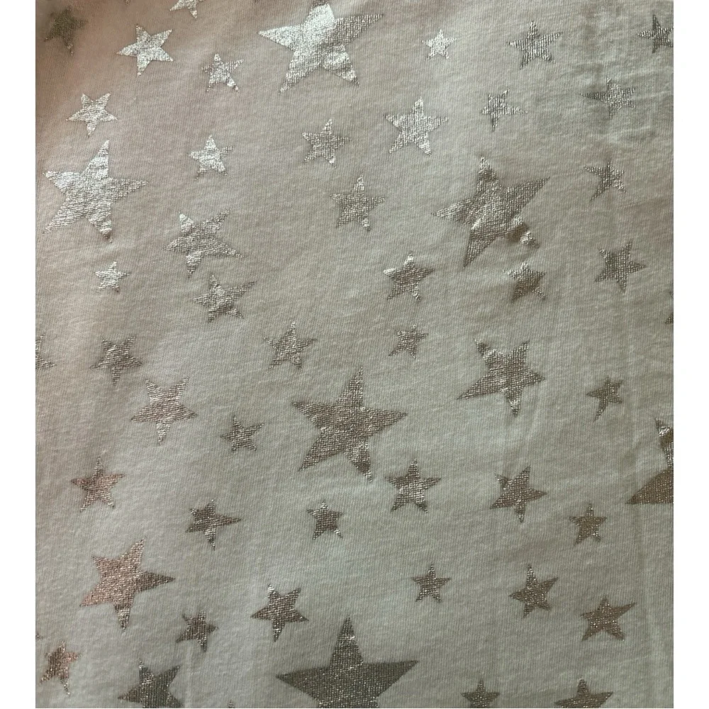 NO BOUNDARIES tank top, Large, white with metallic silver stars of all sizes.